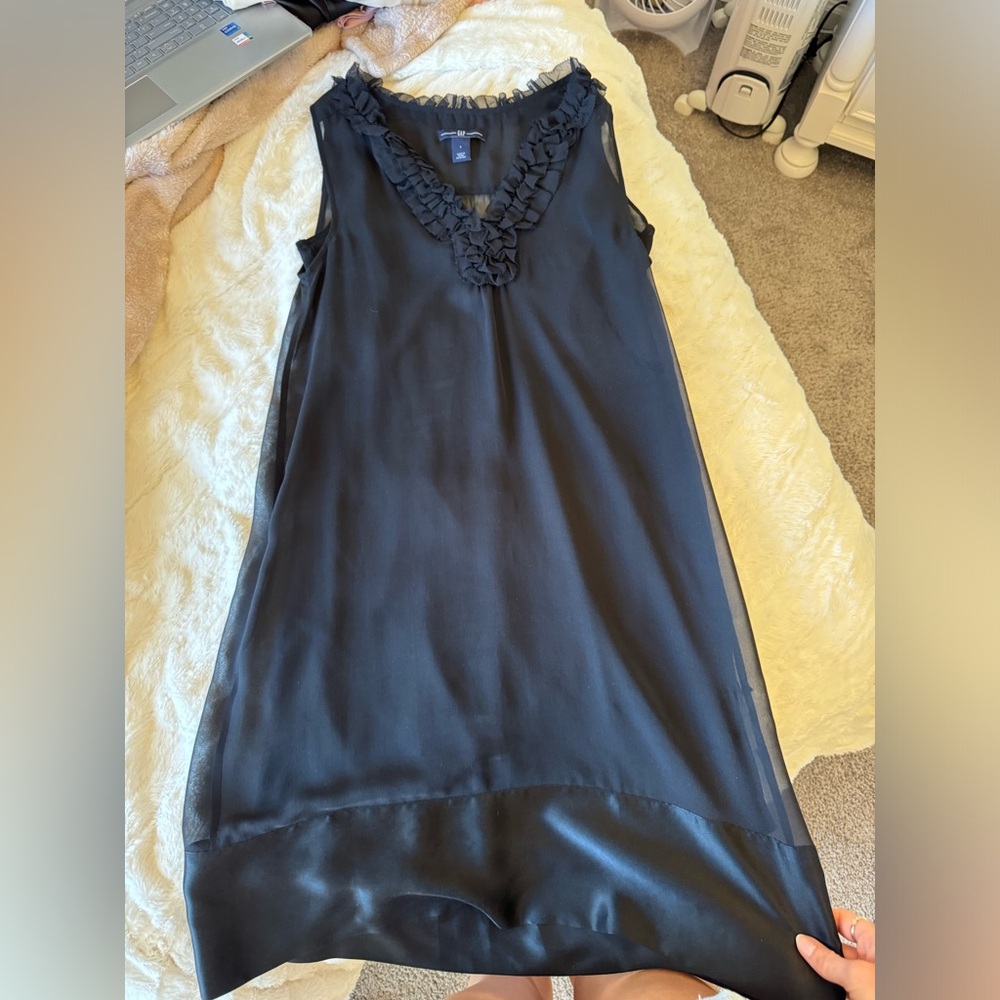GAP - black elegant v ruffle neck dress - 2 layers - size S - Gap Georgette